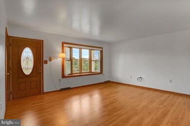 1292 Hollywell Ave, Chambersburg, PA 17201 - photo 6