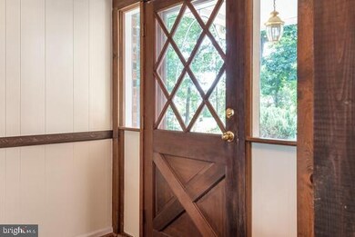 10373 Moncure Dr, Ruther Glen, VA 22546 - photo 2