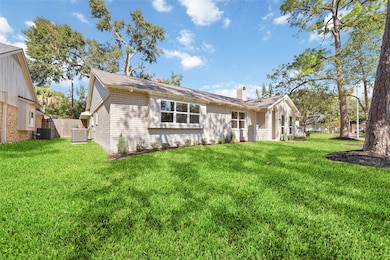 9902 Hornpipe Ln, Houston, TX 77080 - photo 2