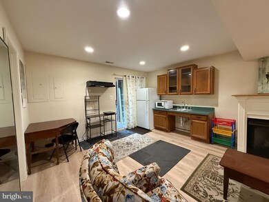 35875 Devon Park Square unit BASEMENT ONLY, Round Hill, VA 20141 - photo 2