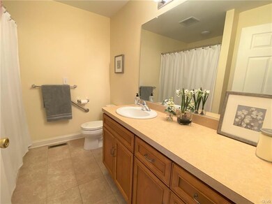 1806 Merlot Dr, Easton, PA 18045 - photo 4