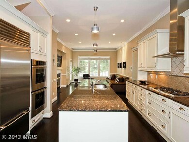 9125 Town Gate Ln, Bethesda, MD 20817 - photo 7