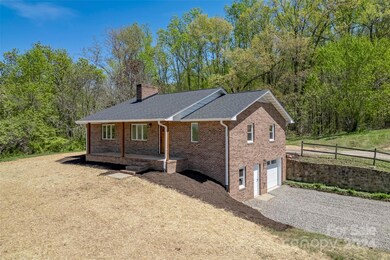 126 Max View Dr unit 4, Leicester, NC 28748 - photo 2