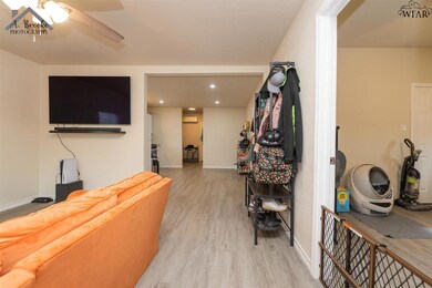 514 S Archer St, Henrietta, TX 76365 - photo 6