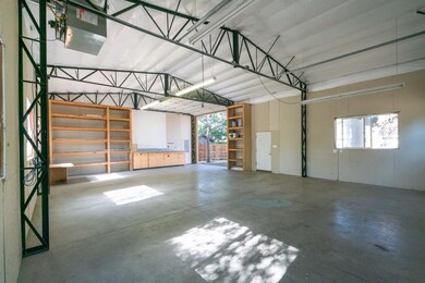 61466 Camelot Place, Bend, OR 97702 - photo 4