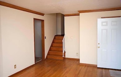 4714 Julian Dr, Columbus, OH 43227 - photo 5