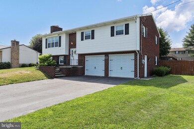 4135 Ricklyn Dr, Chambersburg, PA 17202 - photo 2