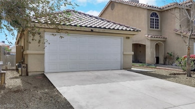 4609 Little Finch Ln, Las Vegas, NV 89115 - photo 2