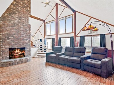 224 W Wynnbrook Dr, Hendersonville, NC 28792 - photo 2