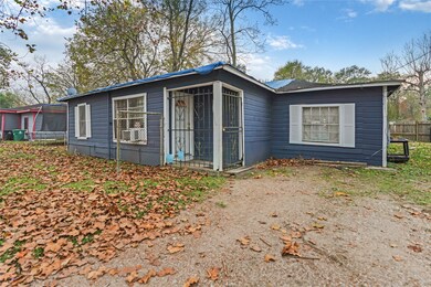 6523 Branford St, Houston, TX 77091 - photo 2