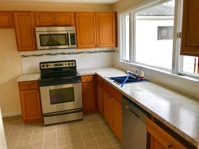 29 Roberts Dr, Neptune, NJ 07753 - photo 4