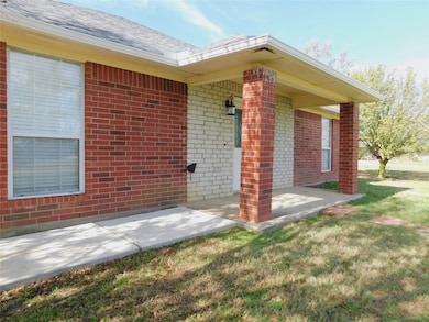 10971 Lakecrest Dr, Sanger, TX 76266 - photo 6