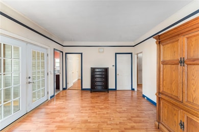 first floor family room/dining room