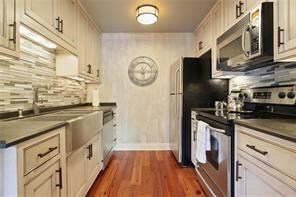 The Cotton Mill unit 320, New Orleans, LA 70130 - photo 5