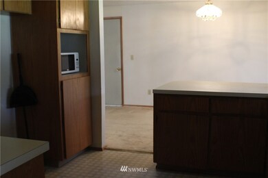 3102 Pershing Way, Longview, WA 98632 - photo 5