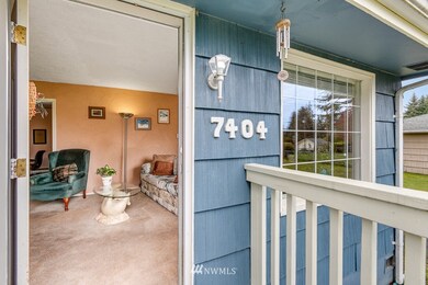 7404 Lower Ridge Rd, Everett, WA 98203 - photo 2