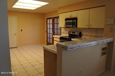 131 E Horizon Cir unit 114, Tucson, AZ 85737 - photo 6