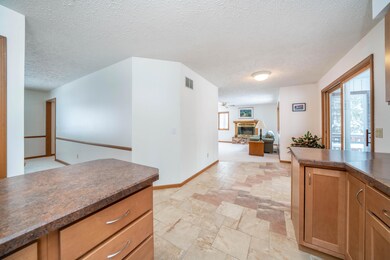 6432_Maple_Leaf_Ave_05
