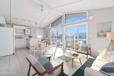 Great Room w/Virtual Staging /Furniture