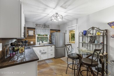 12_1637 pinecrest ct-12