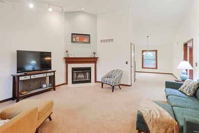 14988 Bonanza Ct W, Granger, IN 46530 - photo 4