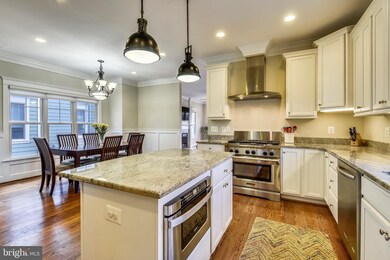 6951 Birch St, Falls Church, VA 22046 - photo 6