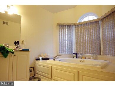 53 Arbor Cir, Colmar, PA 18915 - photo 7