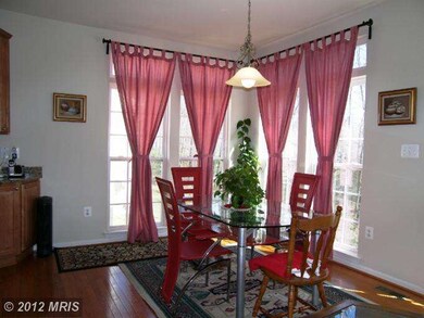 13113 Crossview Ct, Beltsville, MD 20705 - photo 6