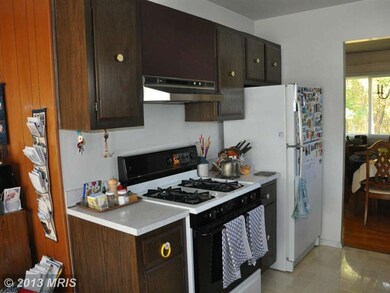 8615 Lagrange St, Lorton, VA 22079 - photo 6