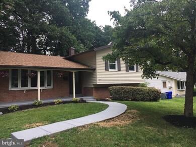 4214 Landgreen St, Rockville, MD 20853 - photo 2