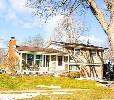 1332 Greenbrier Ln, North Tonawanda, NY 14120 - photo 2