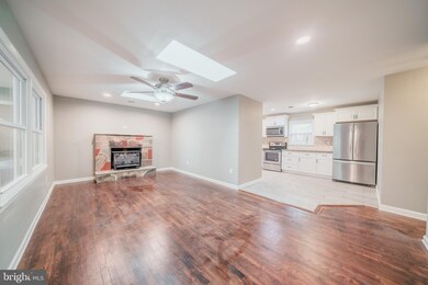 868 Luchase Rd, Linden, VA 22642 - photo 6