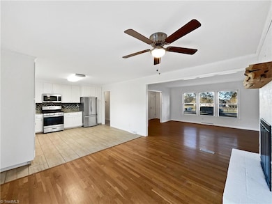 1176 Hickory Tree Rd, Winston Salem, NC 27127 - photo 3