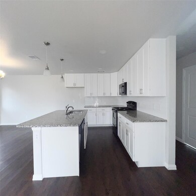 602 Sabine Ave unit A, Cleburne, TX 76031 - photo 2