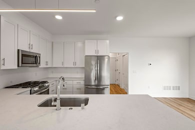 9378 S Alder Place unit 106, Oak Creek, WI 53154 - photo 4