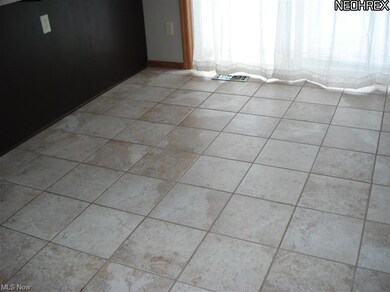 Lovely and coordinated ceramic floors