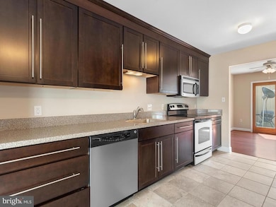 3519 Easton Dr, Bowie, MD 20716 - photo 5