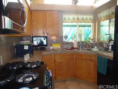 Beautiful decorator tile--vaulted ceilings