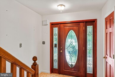 8913 Glenbrook Rd, Fairfax, VA 22031 - photo 4