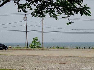 Waterfront You are in walking distance of Lake Eri