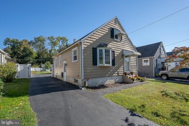 4913 Shepherd St, Brookhaven, PA 19015 - photo 2