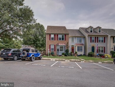 6325 Mary Todd Ct, Centreville, VA 20121 - photo 2
