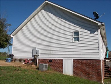 2931 Greenleaf Rd unit 4, Clover, SC 29710 - photo 6