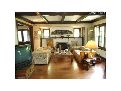 3297 Euclid Heights Blvd, Cleveland, OH 44118 - photo 5