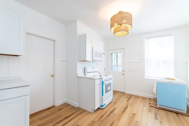 859 1/2 E Broadway unit 2, Boston, MA 02127 - photo 5