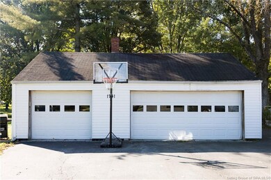 1741 McDonald Ln, New Albany, IN 47150 - photo 2