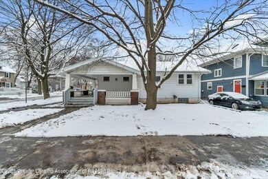 03-318 Wayburn Rd-windowstill-realestate