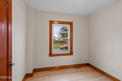 14-web-or-mls-22-hudson-ave