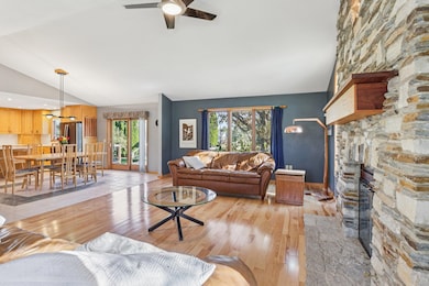 1030 Ganser Dr, Waunakee, WI 53597 - photo 6