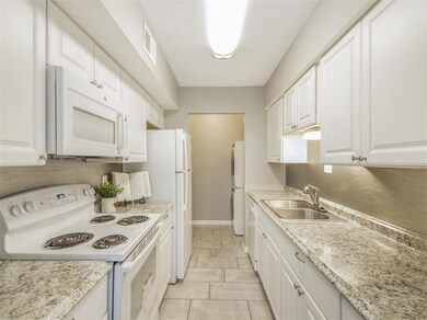 16120 Stuebner Airline Rd unit 502, Spring, TX 77379 - photo 3